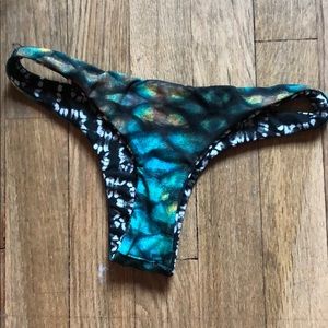 Mermaid/pattern reversible jolyn beach bottoms